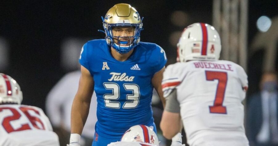 26º Cleveland Browns - Zaven Collins (LB - Tulsa): Alto, forte e com boa movimentação. Collins foi líder de um bom setor defensivo em Tulsa e, agora, solidifica o meio da defesa em Cleveland. 