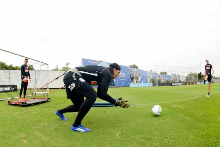 Após ser derrotado no jogo 500 com a camisa do Corinthians, Cássio saiu vitorioso da partida 501, na última quarta-feira (3), contra o Ceará. 