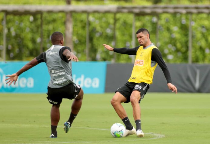 O zagueiro Alan Ferreira foi mais um do sub-23 que trabalhou com o elenco principal.