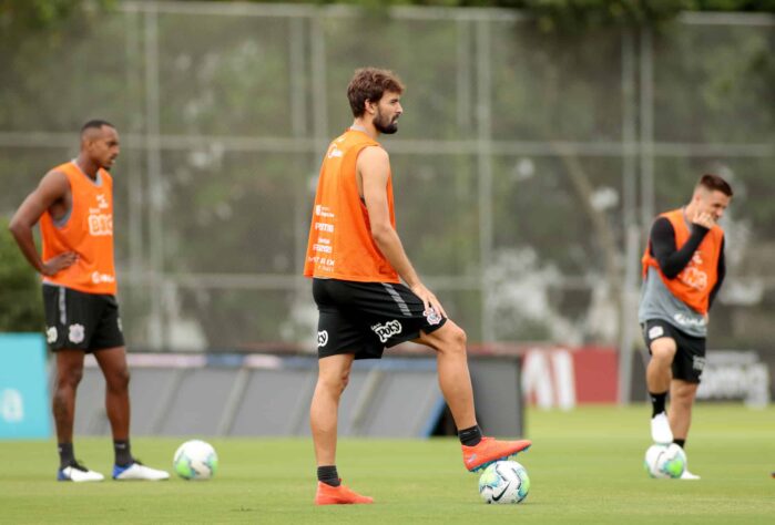 Zagueiro Igor Morais, do sub-23 do Corinthians.