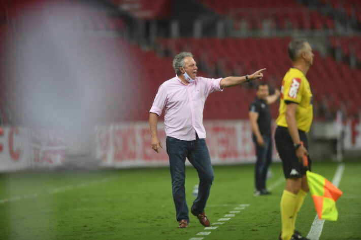 Abel Braga - 68 anos - Internacional - Treinador - Após o vice-campeonato brasileiro, a diretoria do Internacional comunicou a saída de Abel Braga do comando técnico do Colorado.