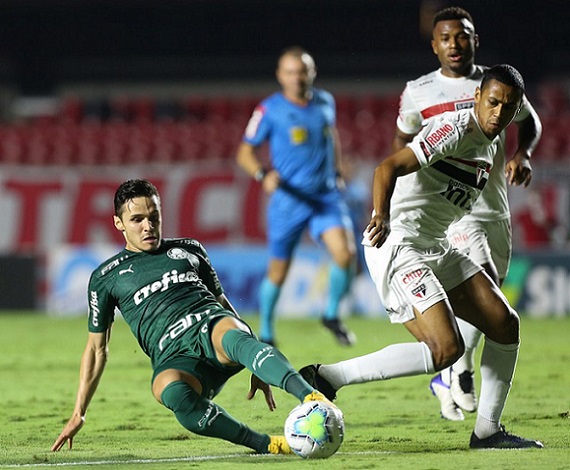 O confronto do segundo turno, em 2021, por conta do calendário modificado pela pandemia do novo coronavírus, foi completamente diferente. O São Paulo já estava sem Diniz e o Palmeiras tinha acabado de ser campeão da Libertadores, com Abel Ferreira no comando. Luciano marcou para o Tricolor e Rony marcou para o Alviverde.