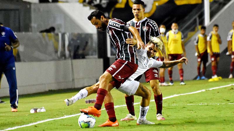 O Fluminense chegou a abrir o placar com Lucca, mas viu sua chance de vencer escorrer entre os dedos ao sofrer o 1 a 1 com gol de Jean Mota neste domingo, no duelo com o Santos na Vila Belmiro. Veja como foi o desempenho do Tricolor das Laranjeiras em campo. Notas por Vinícius Faustini (faustini@lancenet.com.br)