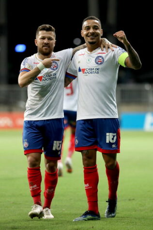 Bahia: Sobe - Rossi - Foi o principal criador de jogadas da equipe. Deu muito trabalho para a defesa do Peixe e ainda marcou um golaço, o primeiro do jogo. / Desce - Matheus Bahia - Sofreu para marcar Ângelo no primeiro tempo. Melhorou no começo da segunda etapa, mas logo foi substituído.