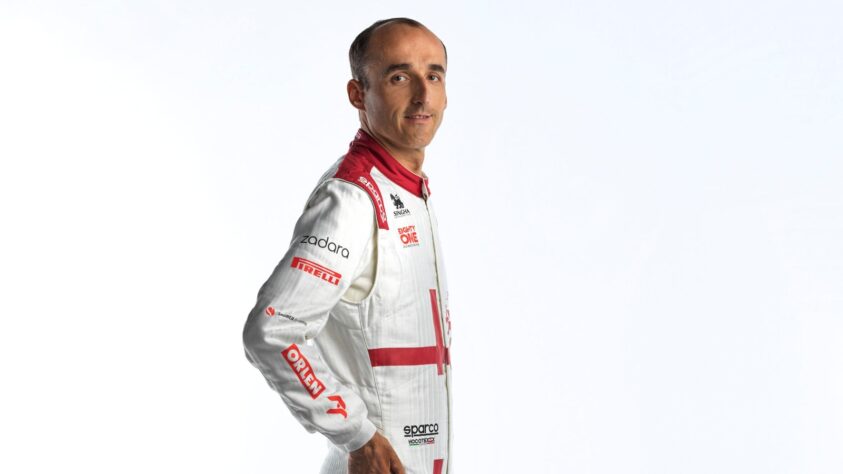 Robert Kubica segue como piloto reserva da Alfa Romeo, além de levar o principal patrocinador para o time