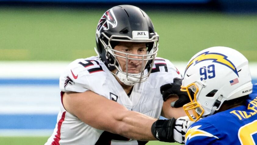 9. Alex Mack (Atlanta Falcons/Free Agent): O veterano de 35 anos se torna free agent nesta offseason e vem de uma longa queda de produção nos últimos três anos. Ainda assim, seis Pro Bowls e a nomeação ao 2010s All-Decade Team são feitos grandiosos demais para duvidar de uma possível recuperação de Mack em sua 13ª temporada.