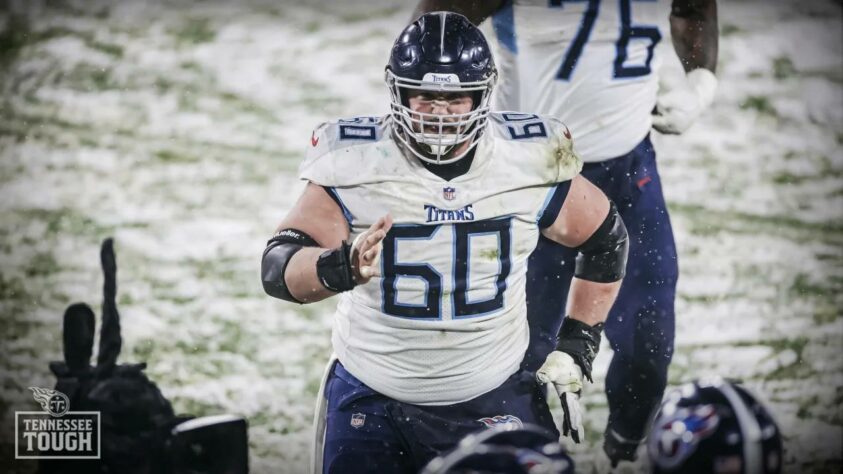 5. Ben Jones (Tennessee Titans): Em 2020, o center dos Titans foi uma das mais consistentes peças da linha ofensiva de Tennessee, que sofreu muito após a lesão de Taylor Lewan na semana 6. A nota 78,6 no PFF pela última temporada é a oitava consecutiva acima dos 70 para Jones, mas o grande diferencial do ano passado foi não ter cedido nenhum sack.