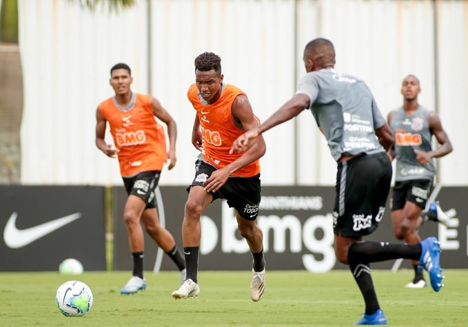 Cauê - atacante - 18 anos - Chegou ao clube em 2019 e é um dos destaques do sub-20 do Corinthians. Considerado um reserva ideal para Jô, foi chamado por Mancini para treinar com o profissional.