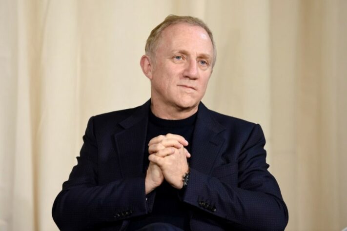 François Henri Pinault - Rennes (França) - Fortuna avaliada em: 47,6 bilhões de dólares (aproximadamente R$ 357,85 bilhões) - Fonte da renda: Kering Group