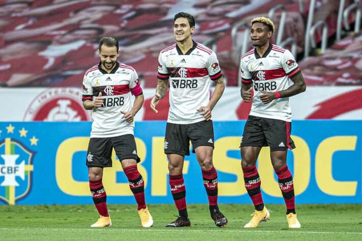 CAMPEÃO: Anderson Gonçalves-LANCE BH/VALINOR CONTEÚDO - Flamengo. A disparidade do Rubro Negro para seus rivais é tão grande, que o Carioca se torna quase protocolar para o Fla. 