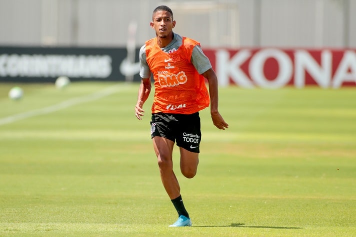 Igor Formiga - lateral-direito - 22 anos - Chegou ao clube em 2018 para integrar o sub-20 e atualmente integra o elenco sub-23. Vez ou outra participa dos treinamentos do profissional, como nesta segunda-feira. Pode ganhar espaço na temporada 2021.