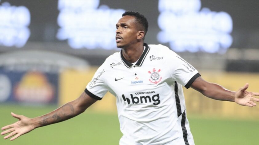 Corinthians – 8 jogadores: Cássio (33 anos), Gil (33 anos), Danilo Avelar (31 anos), Fábio Santos (35 anos), Fágner (31 anos), Michel (31 anos), Camacho (31 anos) e Jô (34 anos)