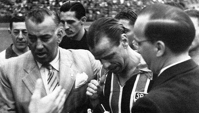 Jorge Gomes de Lima, o Joreca, treinou a equipe do São Paulo de 1943 a 1947. O português foi, também, árbitro de futebol.