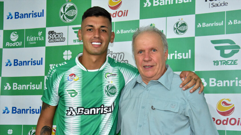 ESQUENTOU - O meio-campista Marciel, do Juventude, e o atacante Giovanny, do Guarani, estão muito próximos de serem anunciados como reforços do Náutico.