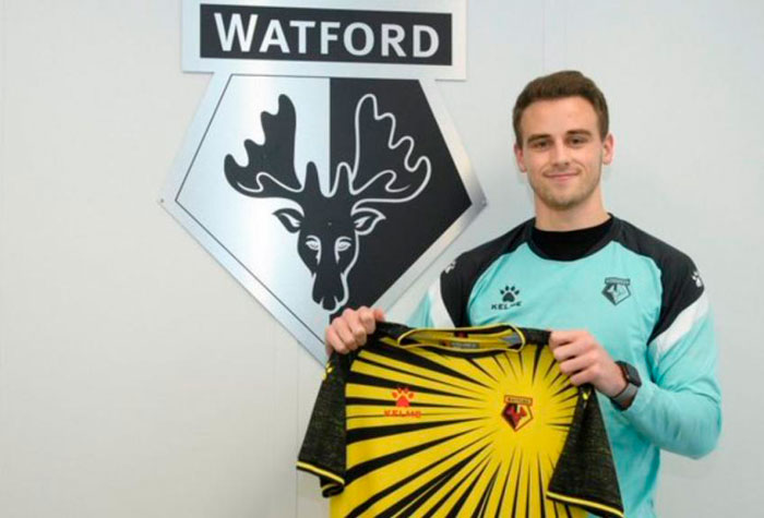 ESQUENTOU - O Watford, da segunda divisão inglesa, contratou o meia Mitchel Bergkamp (filho do lendário ex-jogador holandês Dennis Bergkamp) e o atacante Maurizio Pochettino, filho do também ex-atleta argentino e hoje técnico do PSG, Mauricio Pochettino.