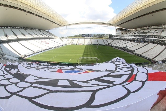 12) Corinthians - prejuízo de R$ 1.150.352,26 em 19 partidas em casa.