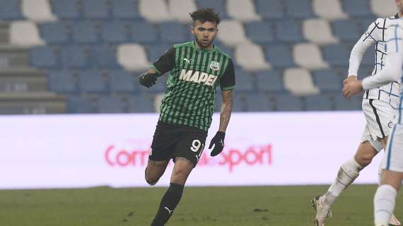 FECHADO - Contratado em outubro do ano passado pelo Sassuolo,  Nicolás Schiappacasse está prestes a voltar ao Uruguai natal e defender as cores do Peñarol. O staff do jogador, que é considerado como grande promessa. entrou em contato com o Carbonero e costurou o acordo de empréstimo.