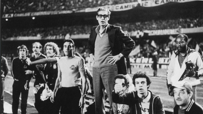 Brandão comandou a geração de Zico, Roberto Dinamite, Lula e Gil nas conquistas da Taça do Atlântico de 1976 e no Torneio Bicentenário dos Estados Unidos. No entanto, após um empate em 0 a 0 do Brasil com a Colômbia em Bogotá anunciou sua demissão. Claudio Coutinho comandou a Seleção na Copa de 1978.