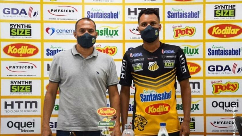 FECHADO - Após defender as cores do Botafogo de Ribeirão Preto na temporada 2020, o zagueiro Robson foi anunciado oficialmente como novo reforço do Novorizontino.