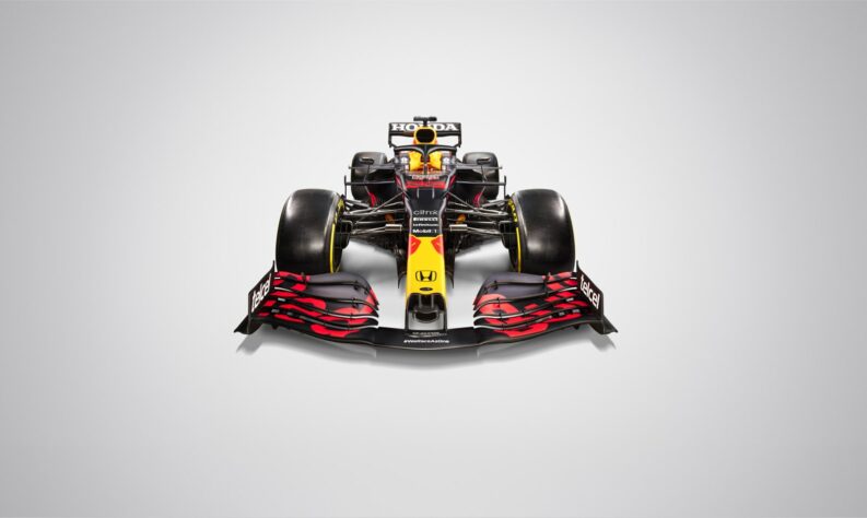 A Red Bull apresentou o RB16B nesta terça-feira (23), mas sem anúncio pomposo, festa ou mesmo transmissão, apenas com duas fotos e um vídeo nas redes sociais (Por Grande Prêmio) 