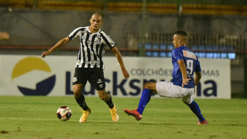 Os garotos do Santos mostraram qualidade e personalidade no empate em 2 a 2 com o Santo André neste domingo. Especialmente o zagueiro Kaiky Fernandes e o meia-atacante Gabriel Pirani (por Diário do Peixe)