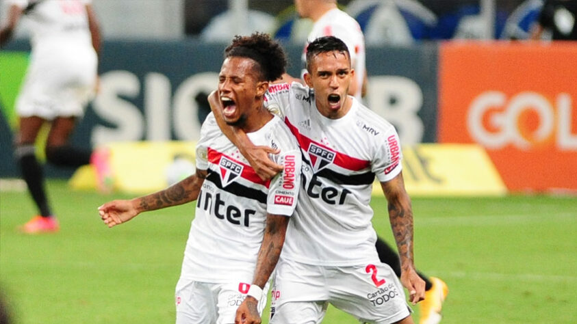 10º - São Paulo - 26 pontos em 18 jogos. Sete vitórias, cinco empates e seis derrotas. Vinte e cinco gols marcados e vinte e cinco sofridos. 48,15% de aproveitamento.