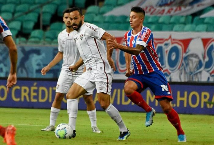 Sobe: Ramirez - O meia teve uma grande atuação e foi o principal jogador do Bahia. Jogador mais perigoso dos donos da casa, criou boas jogadas, mas cansou e acabou saindo no segundo tempo. / Desce: Poder de reação - Apesar de estar atrás no placar durante boa parte do jogo, o Tricolor assustou pouco o Fluminense e acabou sendo derrotado na Fonte Nova. 