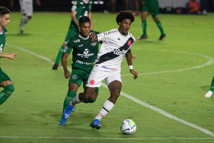 Sobe: Fernandão - O centroavante do Esmeraldino teve uma ótima atuação, sempre bem posicionado na área e levando perigo nas jogadas áreas. Marcou de cabeça e no final do primeiro tempo, fez um gol de falta, que ajudou os goianos a virarem a partida. / Desce: Defesa verde - A defesa do Goiás deu muito espaço ao ataque adversário no primeiro tempo, e viu Cano estufar a rede suas vezes, mas o segundo gol foi anulado após consulta ao VAR.