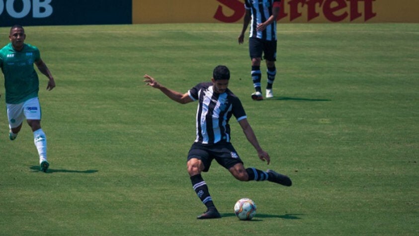 FECHADO - O zagueiro Victor Oliveira não vai ficar no Figueirense para a temporada 2021. O defensor e o Furacão do Estreito chegaram a discutir a renovação do contrato entre outubro e novembro, mas não chegaram a um acordo financeiro.
