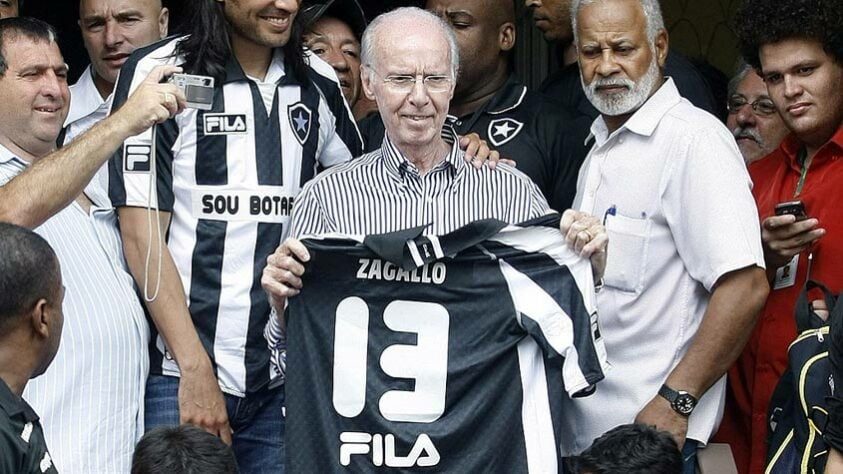 Botafogo: Zagallo (foto) e Marinho - 3 títulos 
