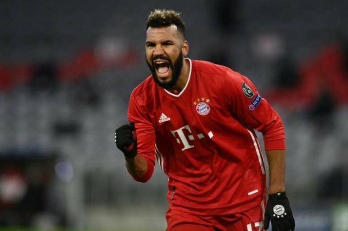 ESQUENTOU - Segundo o L'equipe, o Bayern de Munique quer renovar o contrato de Choupo-Moting, considerando como um bom reserva para Lewandowski.