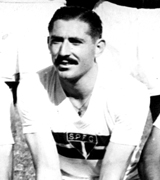 Gustavo Albella - Depois de passar por Banfield e Boca Juniors, o atacante argentino chegou ao São Paulo em 1952. Fez 80 jogos, com 46 gols, vencendo o Paulistão de 1953.
