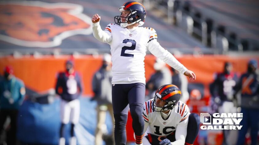 10. Cairo Santos (Chicago Bears): “Cairão da Massa” ou “Zica das Bicudas” para nosso público, o kicker brasileiro finalmente reencontrou sua forma e sua consistência após uma série de lesões e más fases. Com 30/32 em field goals e 36/37 em extra points em 2020, Cairo foi o único da NFL acima de 95% de aproveitamento em ambas as estatísticas.