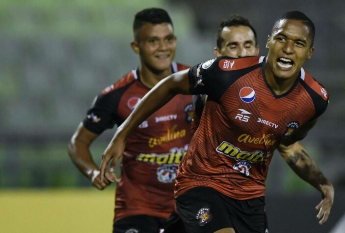 Caracas (Venezuela): entra na fase de grupos