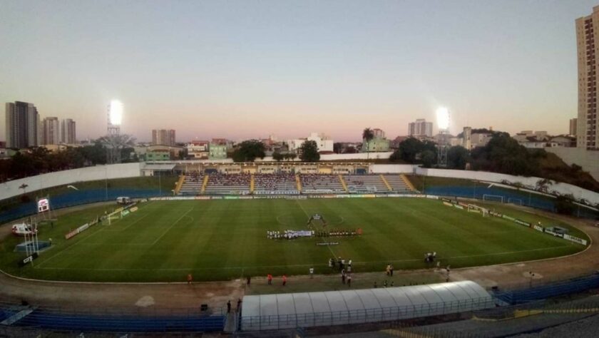 Estádio do Santo André como mandante: Estádio Bruno José Daniel.