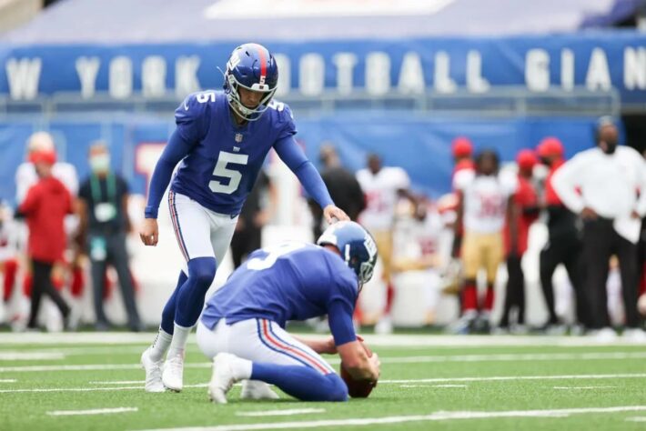 7. Graham Gano (New York Giants): Gano é mais um kicker que se reafirmou em 2020 após lesões em 2019: apenas FG errado na temporada, sendo esse em um chute acima de 50 jardas. O aproveitamento de XPs foi abaixo de sua média, mas não há motivos pra duvidar que ele volte à sua normalidade daqui em diante.