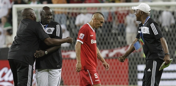 2010: Mazembe (República Democrática do Congo) 2 x 0 Internacional - O primeiro sul-americno a ficar fora da final do Mundial desde a reformulação do torneio foi o Internacional, que perdeu de forma vexatória para o Mazembe, da República Democrática do Congo e deu adeus a competição com uma humilhação que não tinha sido vista até então.