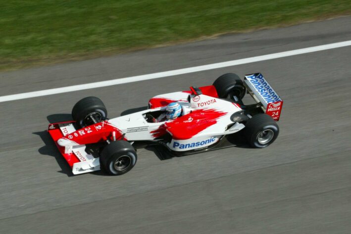 Mika Salo passou pela F1 entre 1994 e 2002, passando por times como Ferrari e Sauber. Na CART, fez quatro corridas em 2003 e conseguiu pódio na etapa de Miami