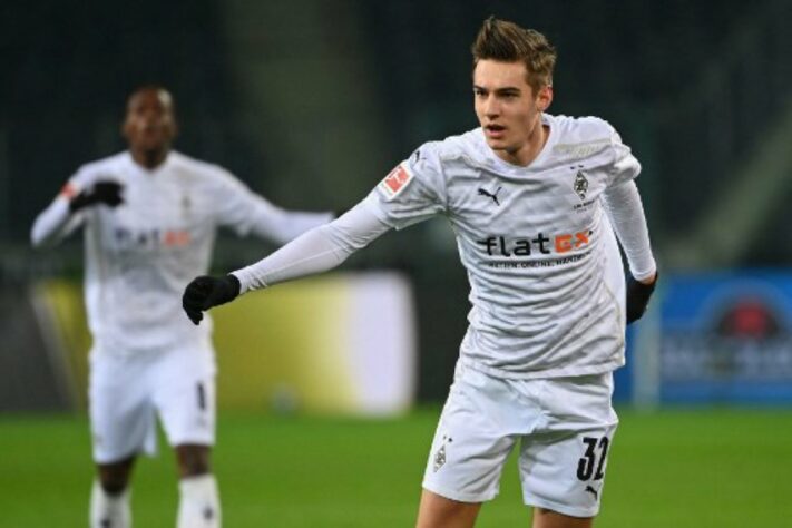 ESQUENTOU - Após a saída de Wijnaldum para o PSG, o Liverpool olha para o mercado e deve investir no meia Florian Neuhaus, do Borussia Monchengladbah, de acordo com a Sport1.