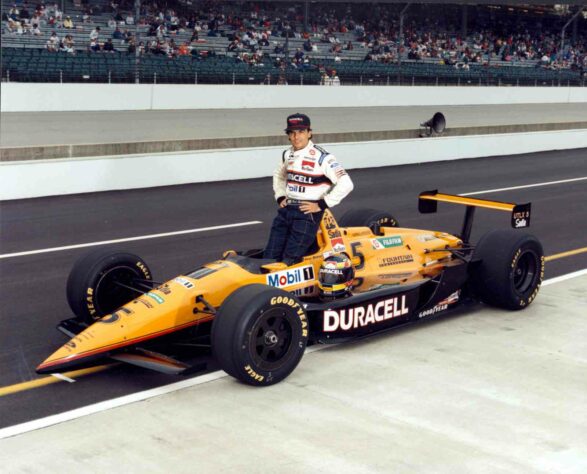 Depois de apenas dois anos na F1, sem grandes destaques. Chegou à Indy em 1985 e ficou até 2002, sem nenhuma vitória, mas com alguns momentos de destaque