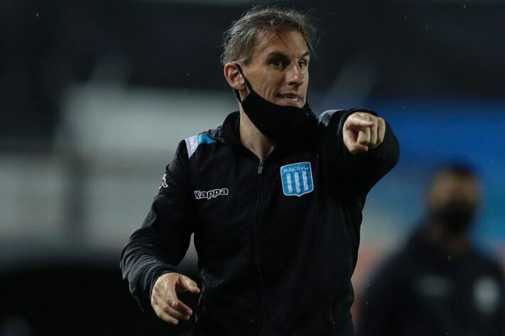 Sebastián Beccacece: Treinador argentino de 40 anos. Deixou o Racing (ARG) em dezembro. Ex-assistente de assistente Jorge Sampaoli, ganhou destaque como técnico ao desenvolver um jogo ofensivo no Defensa y Justicia (ARG). No ano passado, comandou o Racing na eliminação do Flamengo na Copa Libertadores.