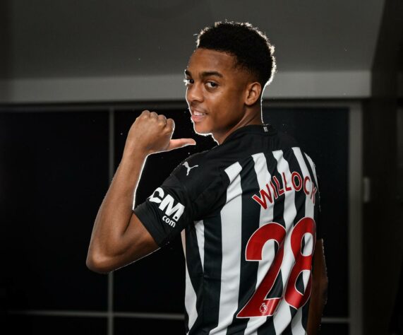 FECHADO - O Arsenal emprestou o meia Joe Willock para o Newcastle até o final da temporada atual.