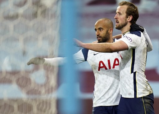 MANDOU BEM - Lucas Moura deu assistência para Carlos Vinícius marcar contra o Aston Villa e criou as principais chances do Tottenham