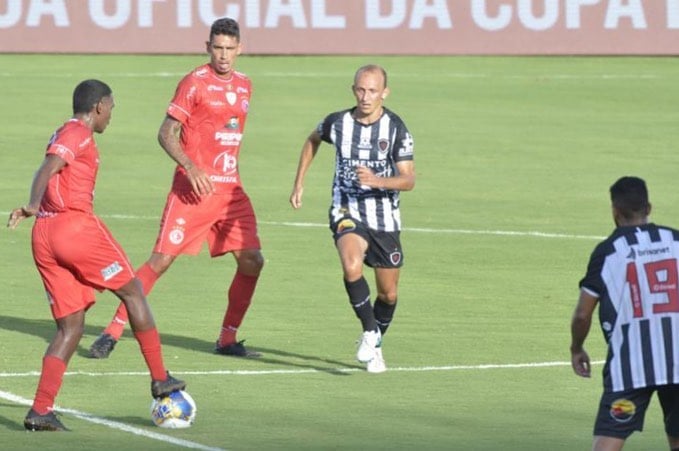 8ª maior torcida entre clubes do Nordeste: Botafogo-PB - 186 mil torcedores