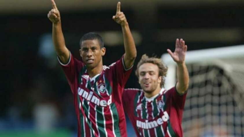 2004 - 3º - Na Taça Guanabara, liderança no grupo, mas derrota na final para o Flamengo. Na Taça Rio, novamente o primeiro lugar na chave e derrota na final, desta vez para o Vasco.