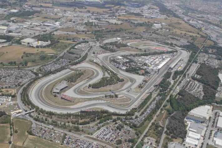 Data: 2 a 4 de junho - No circuito da Catalunha, na Espanha, aconteceu o oitavo grande prêmio. A prova foi vencida por Max Verstappen, da Red Bull.