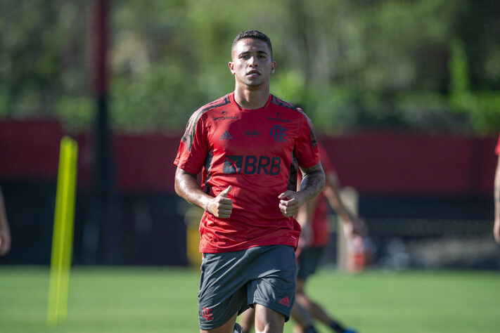 Lateral-direito - Luís Gustavo (20 anos)