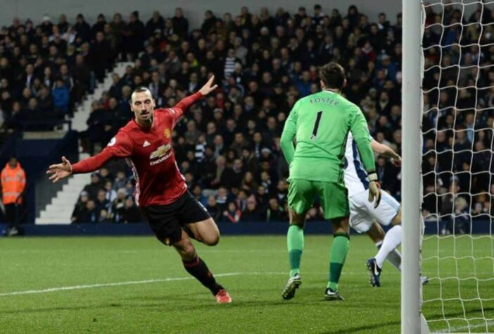 "Leões não se comparam com humanos", disse quando perguntado sobre os outros atacantes da Premier League na época que vestia a camisa do Manchester United.