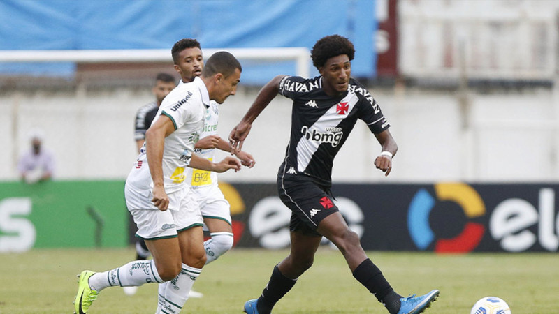 CALDENSE - Sobe: Lado Direito - Foi por este lado que a Caldense levou mais perigo à defesa vascaína. / Desce: Postura Defensiva - Ao longo da partida, a equipe mineira ficou mais atrás com uma linha mais baixa. Porém, precisava do resultado e poderia ser mais ousado, sobretudo no primeiro tempo.