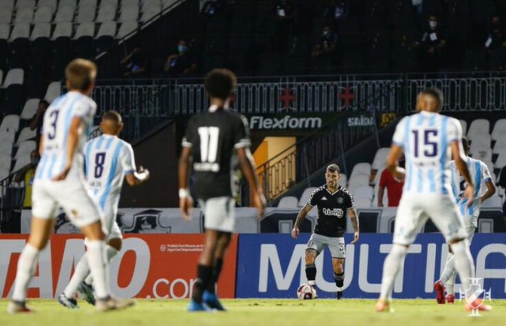 Macaé: Sobe: Milton Raphael e Dante - O goleiro do Alvianil Praiano fez boas defesas e evitou que o Vasco saísse do primeiro tempo em vantagem. Além dele, o zagueiro marcou de cabeça no único lance de perigo do time do Norte Fluminense / Desce: Edson Barba: O time foi praticamente dominado pelo adversário ao longo do jogo, porém empatava o jogo até os 35 da etapa final, quando o camisa 15 fez um pênalti infantil.